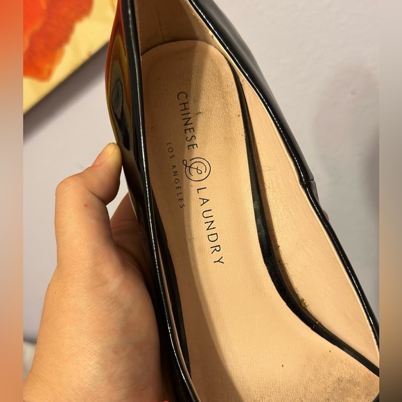 Chinese Laundry open toe stiletto heels. Black. Size 10. - Picture 4 of 6